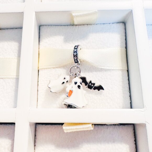 925 Sterling Silver Glow In The Dark Ghost Duet With Bat Dangle Charm - Picture 8 of 8